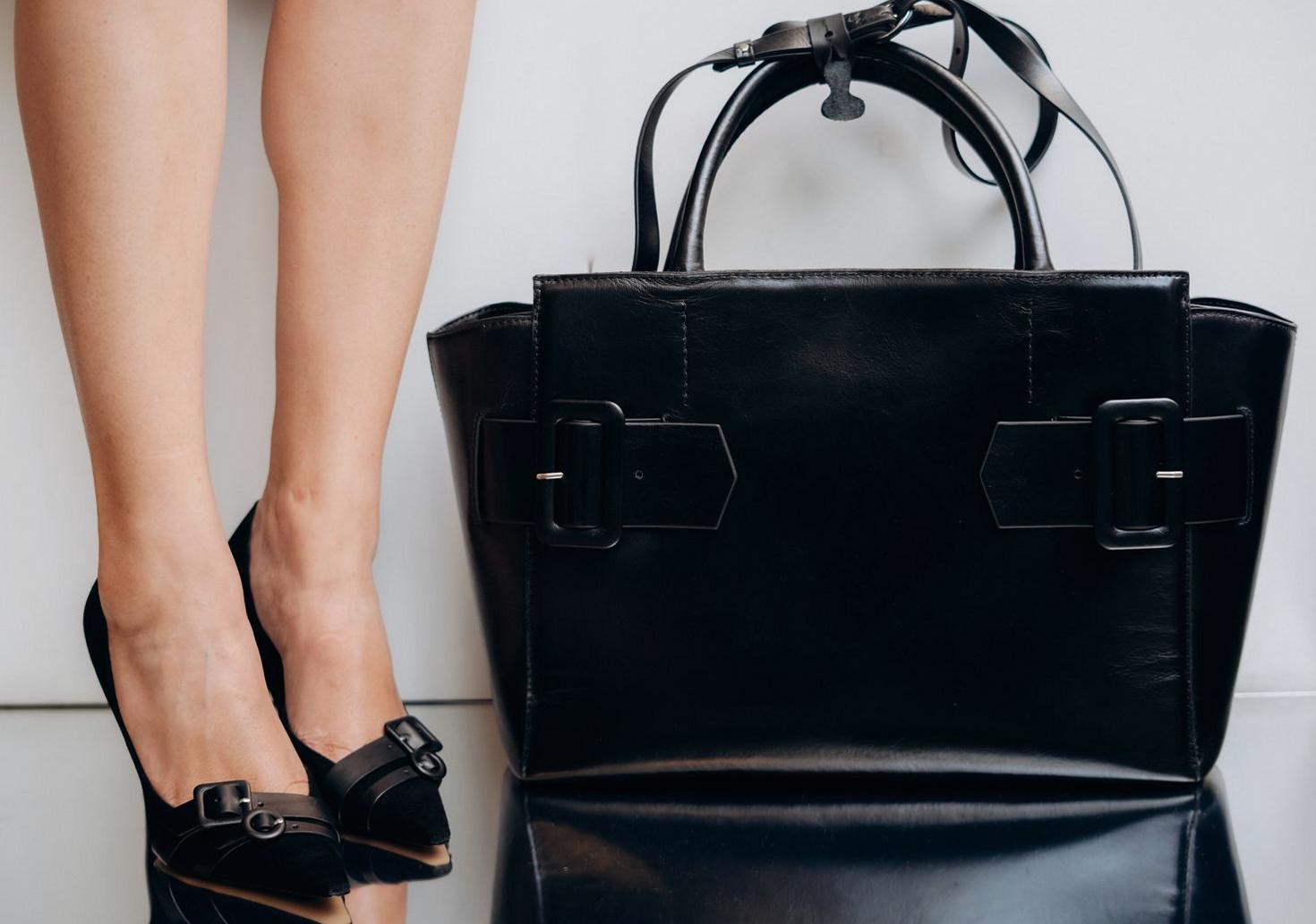 Elegant black leather accessories