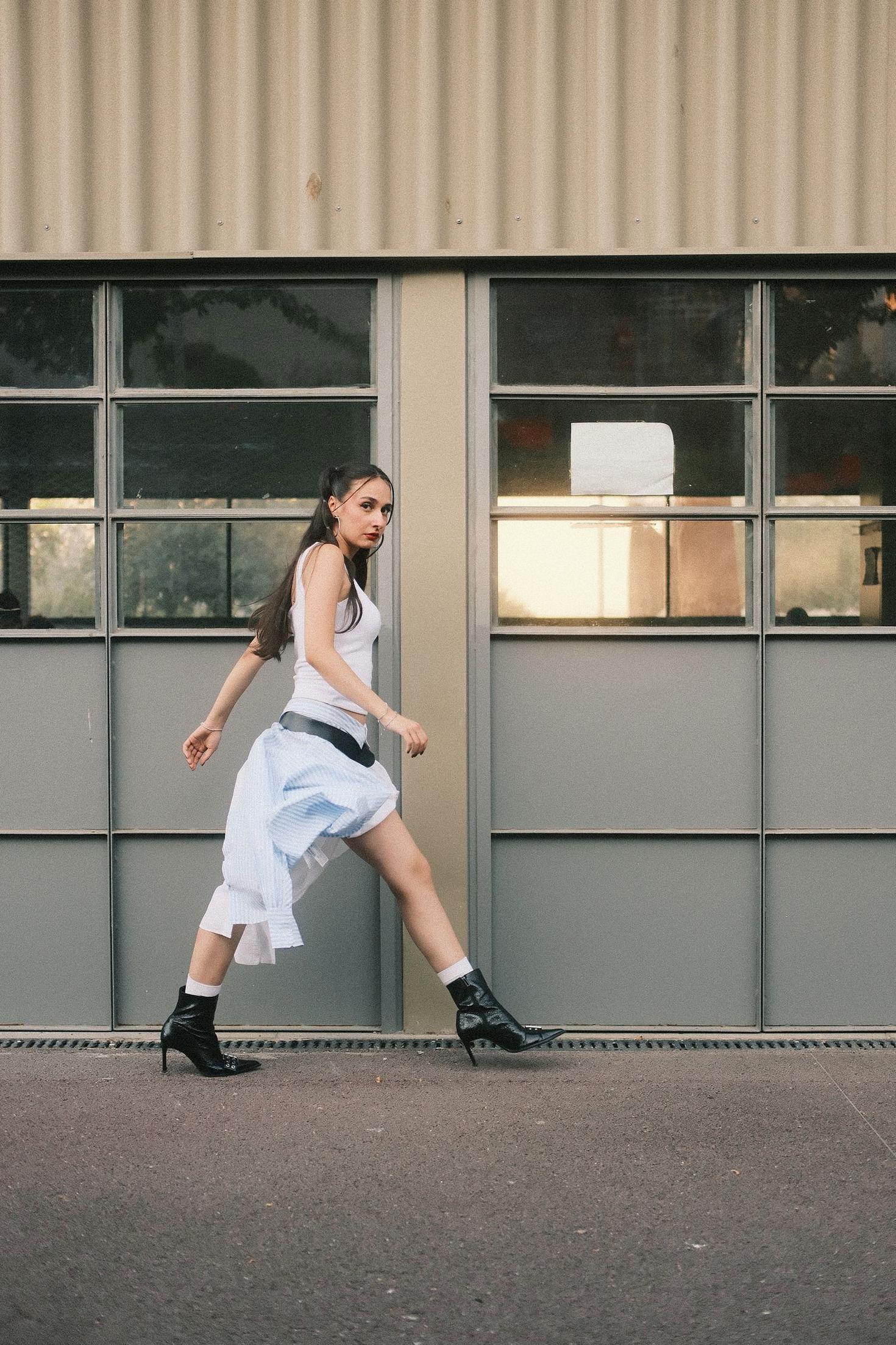 Confident model in urban setting